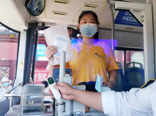 愛心助考，公交服務(wù)暖人心